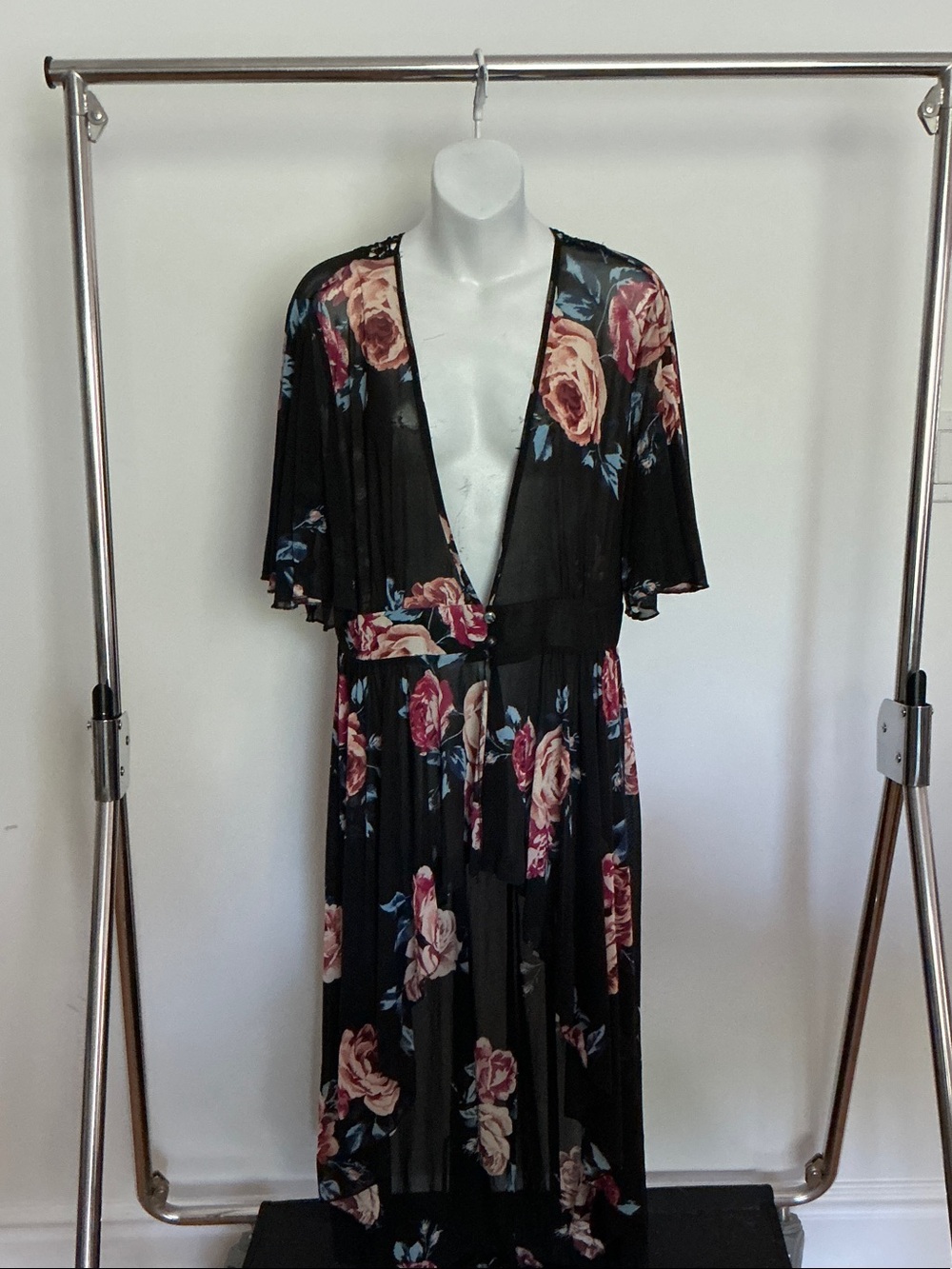 L.I.F.E. Love is for Eternity Sheer Black Floral Cover Up Shirt Dress, XL